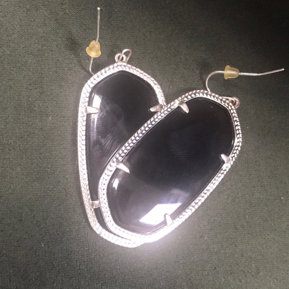 Kendra Scott Danielle Earrings